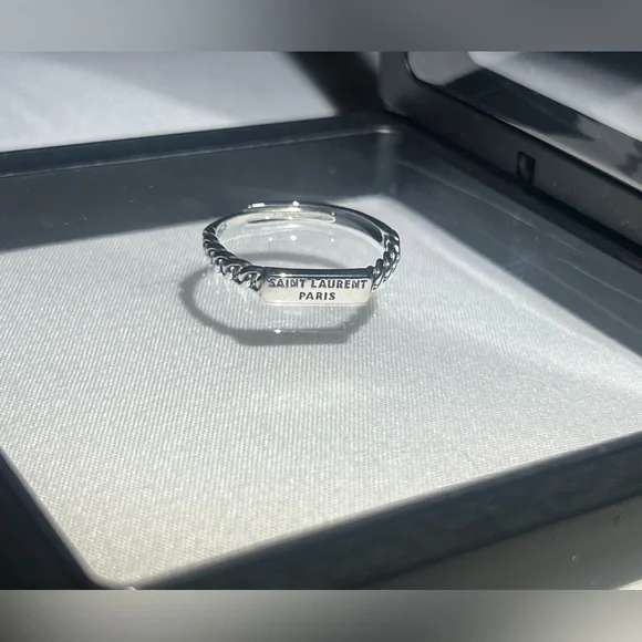 Saint Laurent Silver Chain Ring - Picture 3 of 3